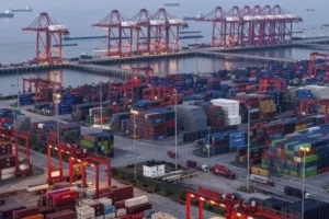 AS Ungkap Praktik Pengiriman Barang China untuk Hindari Tarif Impor