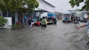 Banjir Sumbar Surut: Transisi Darurat ke Pemulihan