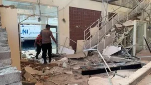 Evakuasi Korban Gempa M7 NTT: Polisi Bantu Pendataan untuk Meningkatkan Keselamatan