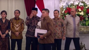 Survei IPO: Teddy Salah Satu Menteri Terbaik di Kabinet Prabowo
