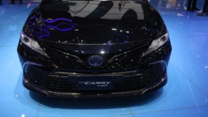 Toyota Tarik 655 Ribu Camry: Apa Yang Perlu Diketahui?